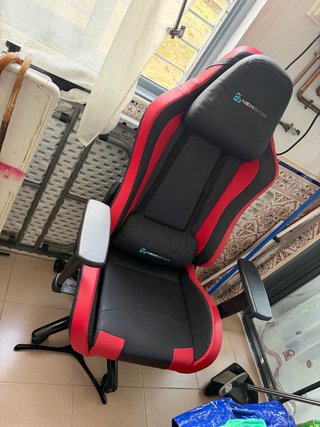 Silla Gaming Newskill Negra y Roja