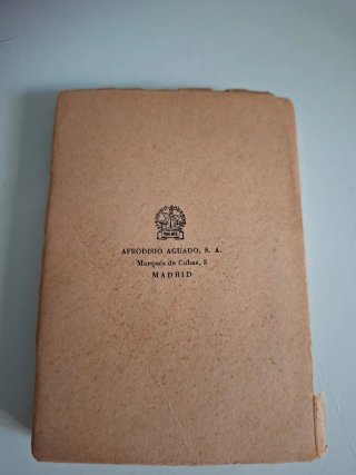Libro antiguo editado en el año 43