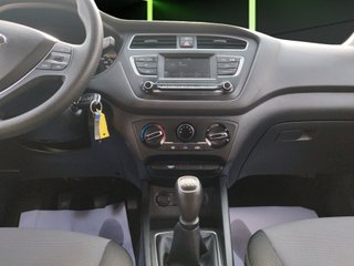 Hyundai i20 1.2 MPI Essence LE 55 kW (75 CV)