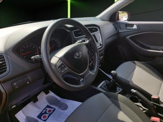 Hyundai i20 1.2 MPI Essence LE 55 kW (75 CV)