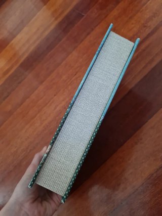 Caja Libro Decorativa con imán