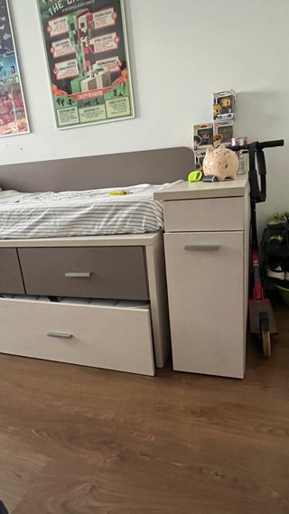 Cama nido con cajones y zapatero