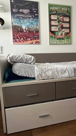 Cama nido con cajones y zapatero