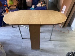 Mesa de comedor extensible madera y metal