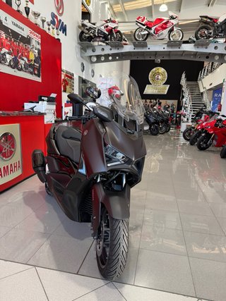 Yamaha Xmax 300 Tech Max Negra/Marrón