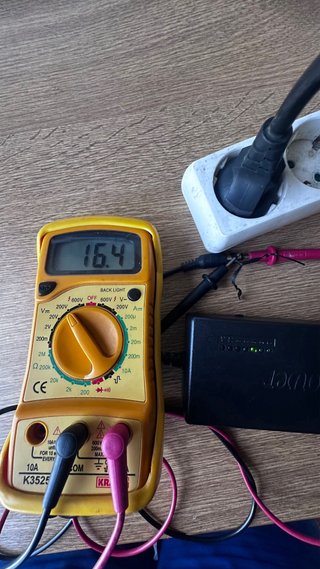 Adaptador Cargador Universal 12V-24V