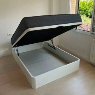 Letto a scomparsa con materasso