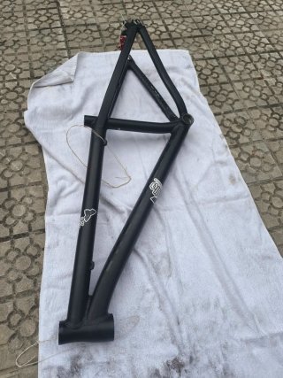 Cuadro Dirt Jump Puntrak Negro