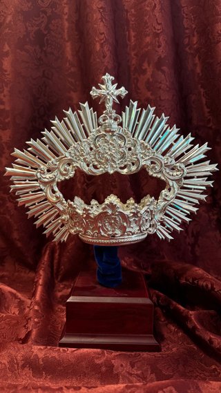 Corona de orfebrería