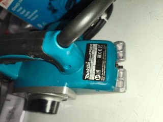 Cepillo Eléctrico Makita KP0800 620W