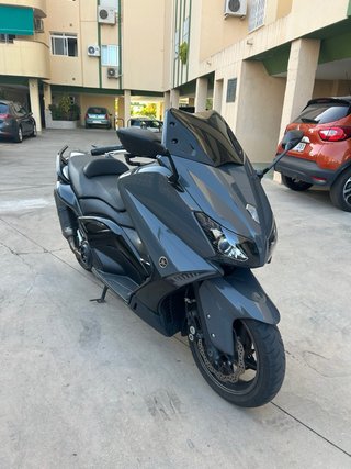 Yamaha T-MAX 530 Gris