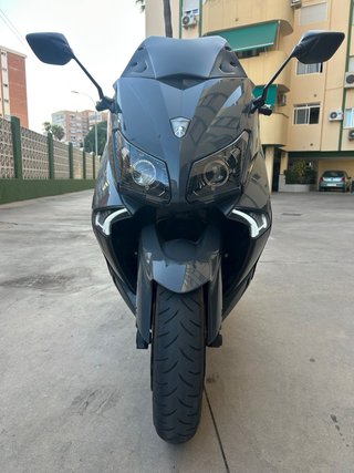 Yamaha T-MAX 530 Gris
