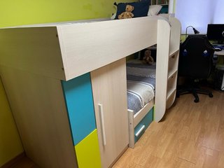 Camatren, mesa estudio, estanterias , buen estado
