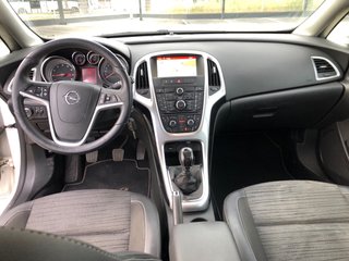 Opel Astra 2015