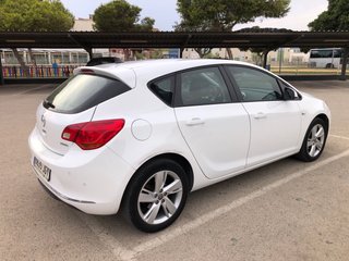 Opel Astra 2015