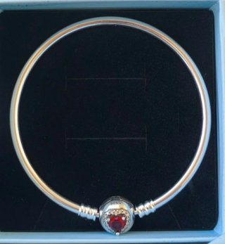 Pulsera Rígida Plata S925 Corazón Rojo.