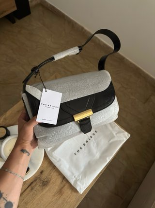Bolso de piel The Bridge negro