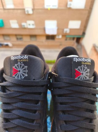 Reebok Classic Negras Goma Marrón