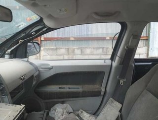 Asientos traseros dodge caliber se 393588