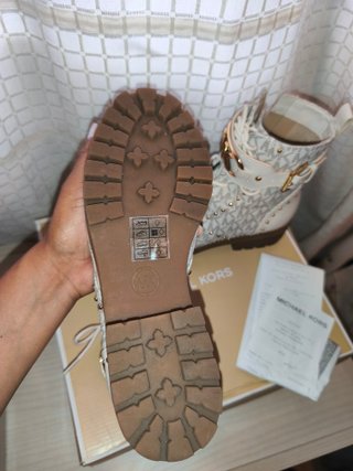 Botines Michael Kors Beige y Blanco