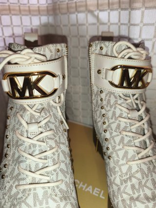 Botines Michael Kors Beige y Blanco