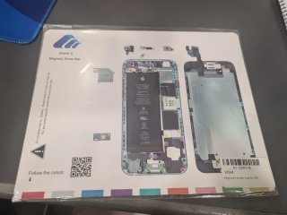 Alfombrillas magnéticas para iPhone. Precio unidad