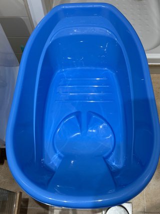 Bañera de plástico para bebé azul