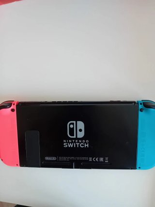 Nintendo Switch Azul/Rojo + Accesorios