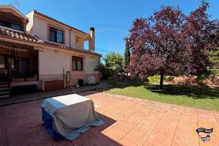 Casa adosada en venta en Chillarón de Cuenca