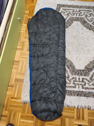 Dos Sacos de dormir Alpino Junior 300