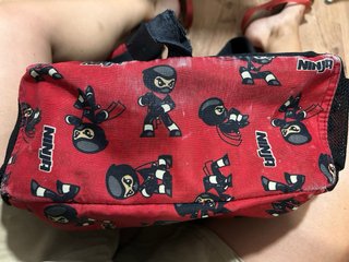 Mochila Totto Escolar Ninja Roja