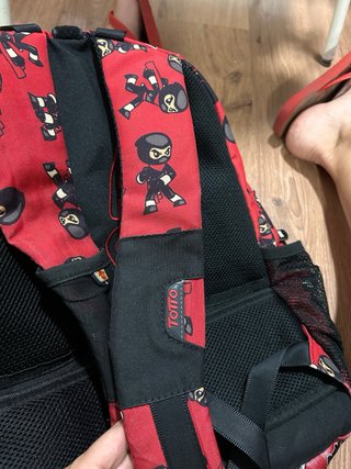 Mochila Totto Escolar Ninja Roja