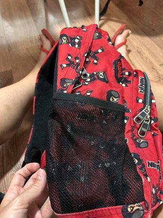 Mochila Totto Escolar Ninja Roja