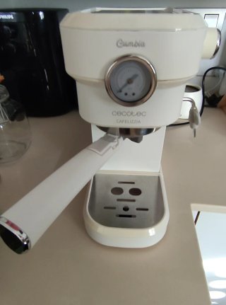 Cafetera Cecotec Cafelizzia 790