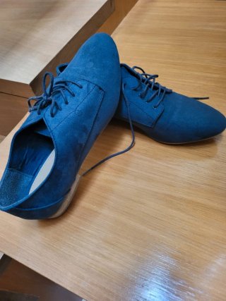 Sapatos azuis mulher tam 38