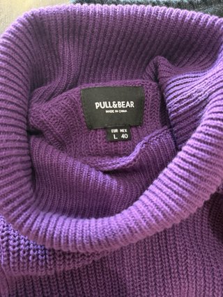 Jersey cuello alto morado
