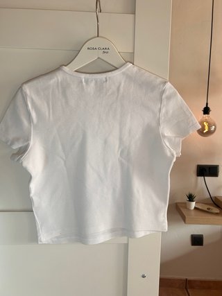 Camiseta blanca estampada crop top