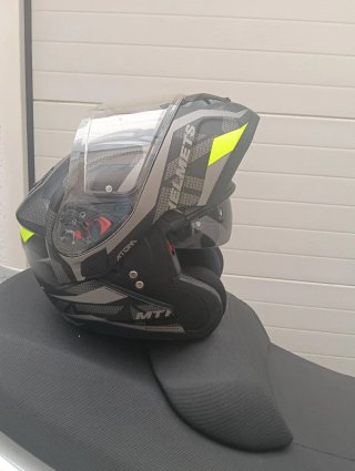 Casco MT Helmets