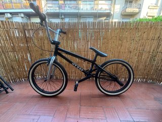 Bicicleta BMX Negra "Jet Yoof 20"