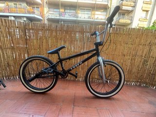 Bicicleta BMX Negra "Jet Yoof 20"
