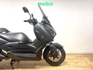 YAMAHA XMAX 300