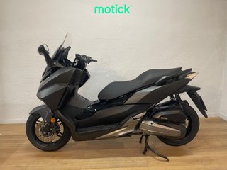 HONDA FORZA 125