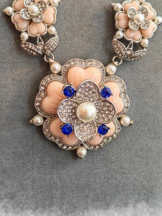 Collana donna fiore perle e strass