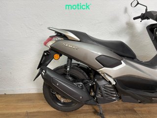 YAMAHA NMAX 125