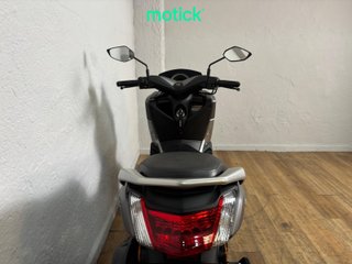 YAMAHA NMAX 125