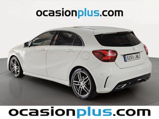 Mercedes-Benz Clase A 180 d AMG Line 80 kW (109 CV)