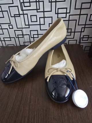 Chanel Bailarinas Beige y Negras Talla 39