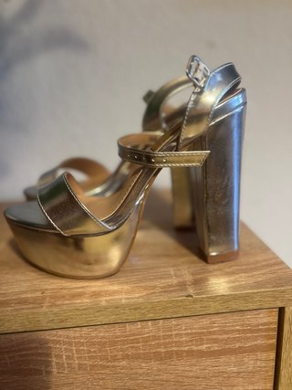 Zapatos de fiesta plateados tacón plataforma
