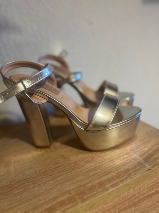 Zapatos de fiesta plateados tacón plataforma