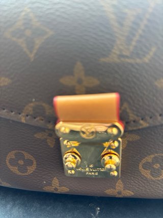 Louis Vuitton Pochette Marrón